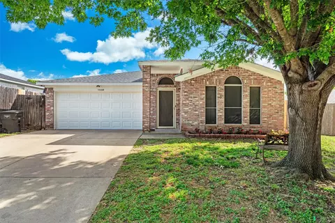 10228 Maverick Dr, Fort Worth, TX 76108