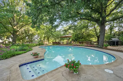 120 Hollow Oak Ct, Double Oak, TX 75077