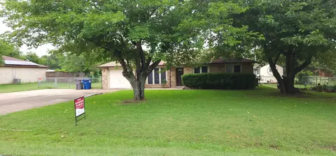 414 Butterfly Ln, Red Oak, TX 75154