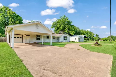 6725 Pine Mill Rd, Reno, TX 75462