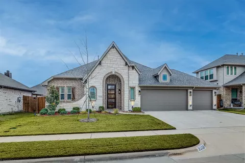 3108 Midnight Moon Dr, Mesquite, TX 75181