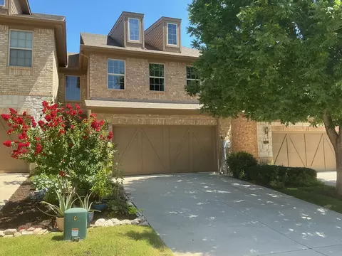379 Teague Dr, Lewisville, TX 75067