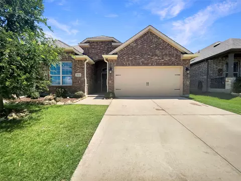Exterior - 2949 Open Range Dr, Celina, TX 75009 photo 4 of 7