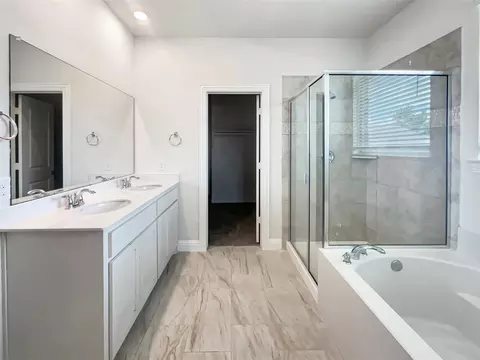 Bath - 2949 Open Range Dr, Celina, TX 75009 photo 1 of 2