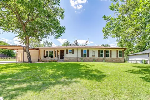 7063 Dover Ln, Richland Hills, TX 76118