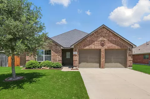 210 Hackney St, Waxahachie, TX 75165
