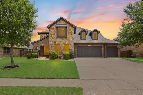 1021 Tara Dr, Burleson, TX 76028