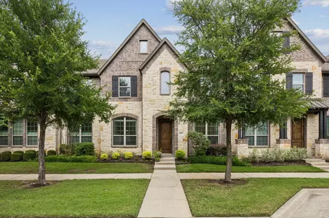 4674 Dozier Rd #C, Carrollton, TX 75010