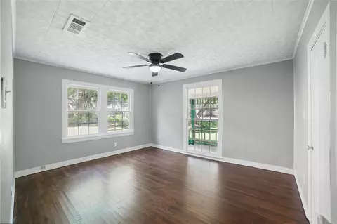 Living - 208 Grace Ln, Terrell, TX 75160 photo 8 of 8
