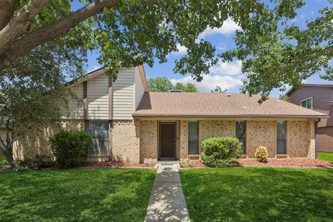 2613 Winterlake Dr, Carrollton, TX 75006