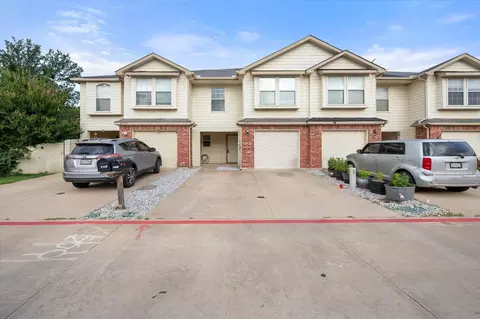 3905 Vista Mar Dr, Euless, TX 76040