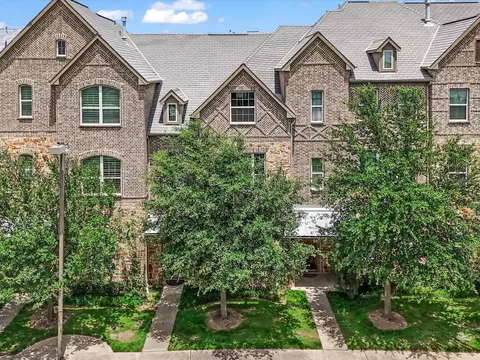 6462 Riviera Dr, Irving, TX 75039