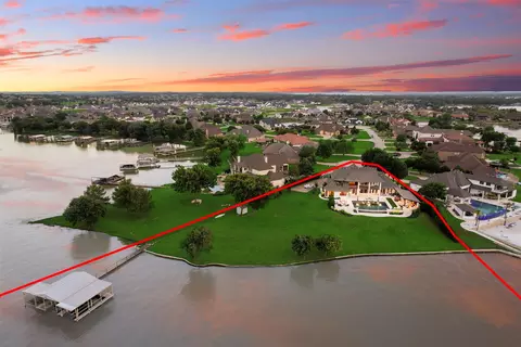 12624 Lake Shore Ct N, Fort Worth, TX 76179