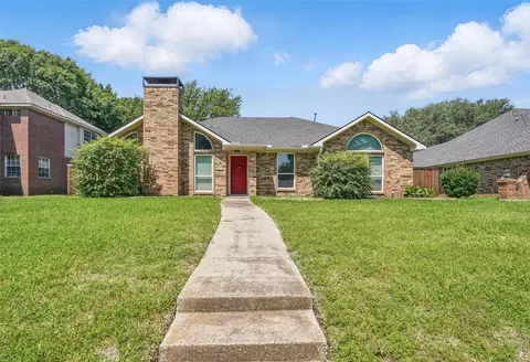6801 Sweetwater Dr, Plano, TX 75023