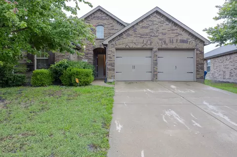 2111 Rains County Rd, Forney, TX 75126