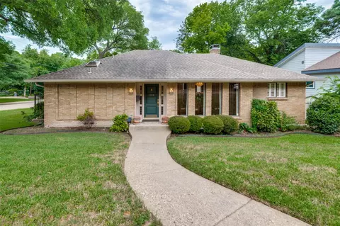 8220 Coolgreene Dr, Dallas, TX 75228