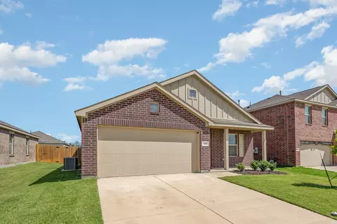 1041 Crestview Dr, Hutchins, TX 75141