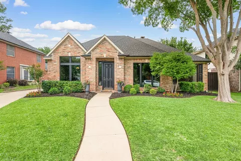 801 Cliffmoor Dr, Keller, TX 76248