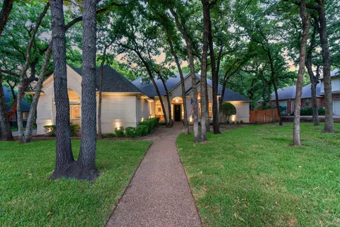 607 Royal Ln, Southlake, TX 76092