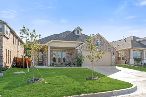 608 Pawprint Holw, Godley, TX 76044