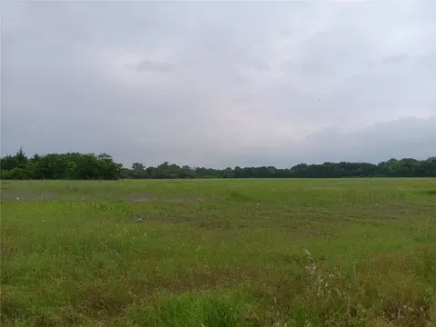 1400 W Wintergreen Rd, Lancaster, TX 75134