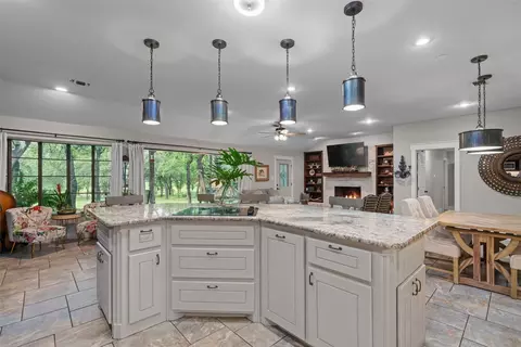 650 Spring Creek Pkwy, Weatherford, TX 76087
