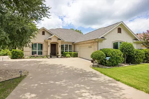 1809 Rockview Dr, Granbury, TX 76049