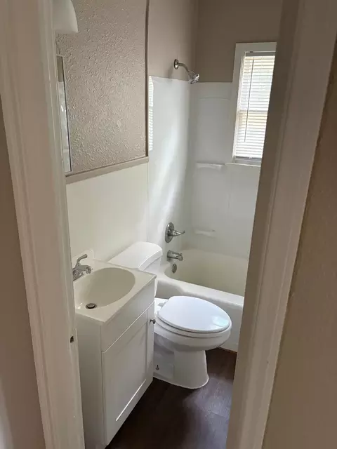 3525 N 25th St, Waco, TX 76708 photo 3