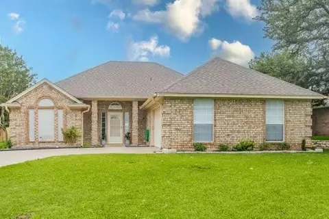 1111 Winona St, Weatherford, TX 76086