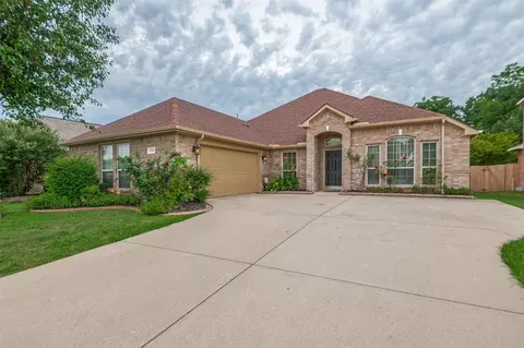 1715 Ridgemar Dr, Grand Prairie, TX 75051