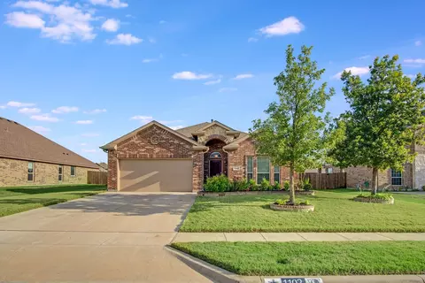 1102 Fairhaven Dr, Glenn Heights, TX 75154