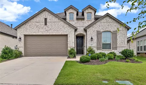 1429 Arrowwood Dr, Aubrey, TX 76227