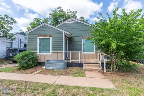 3126 S 5th St, Abilene, TX 79605