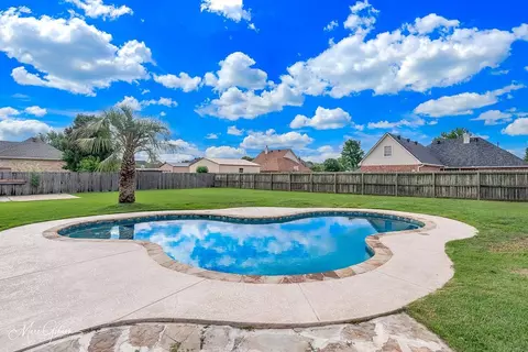 902 Blair Xing, Bossier City, LA 71111