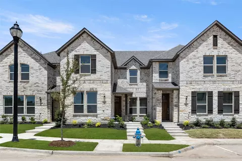 3029 Tall Pne, Corinth, TX 76210