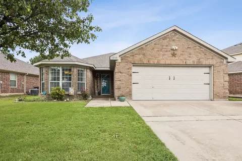 10748 Braemoor Dr, Haslet, TX 76052