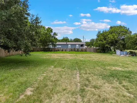 tbd Pullen St, Mcgregor, TX 76657 photo 4
