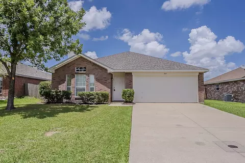 800 Rowdy Dr, Royse City, TX 75189