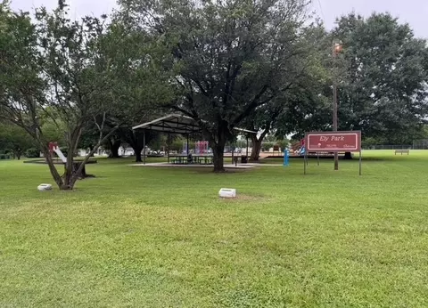 303 W Steadman St, Sherman, TX 75090