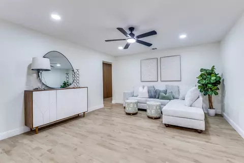 2308 Lynnhaven Rd, Fort Worth, TX 76103