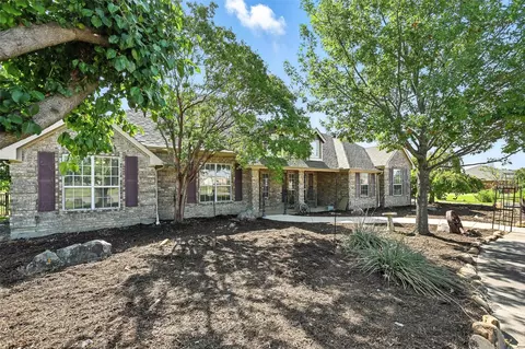 625 Lakeridge Dr, Lavon, TX 75166