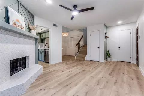 336 Melrose Dr #8D, Richardson, TX 75080