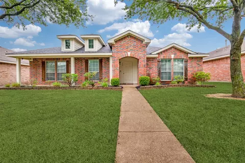 113 Cayman Dr, Lancaster, TX 75146