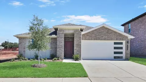 2338 Skyward St, Grand Prairie, TX 75052