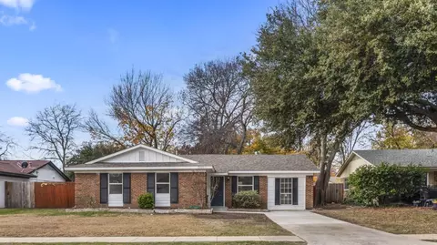 1215 Drexel Dr, Plano, TX 75075