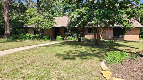 2508 Sherwood St, Denton, TX 76209