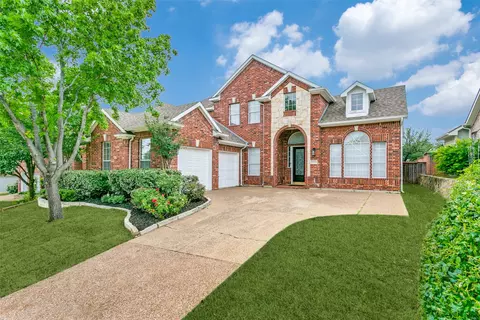 9204 Bottlebrush Ln, Irving, TX 75063