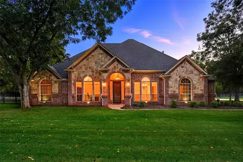 613 W Aurora Vista Trl, Aurora, TX 76078