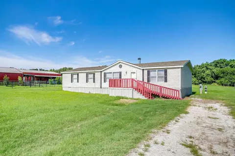 129 Clay Ct, Springtown, TX 76082