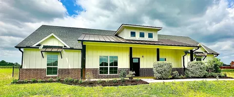 8164 Joella Ln, Grandview, TX 76050